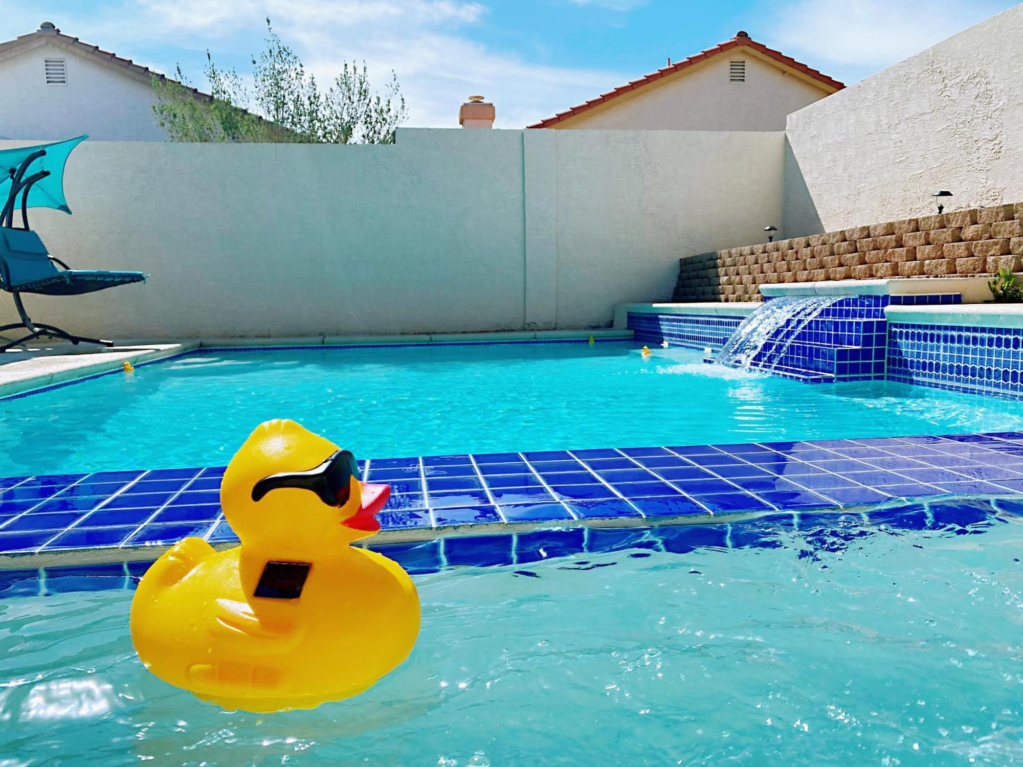 Amazing Heated Pool And Private Hot Tub 3Br In Heart Of Lv Villa Las Vegas Exterior photo