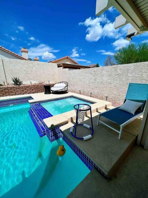 Amazing Heated Pool And Private Hot Tub 3Br In Heart Of Lv Villa Las Vegas Exterior photo