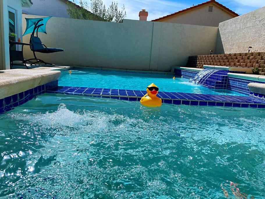 Amazing Heated Pool And Private Hot Tub 3Br In Heart Of Lv Villa Las Vegas Exterior photo